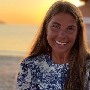 Meet your Posher, Julie